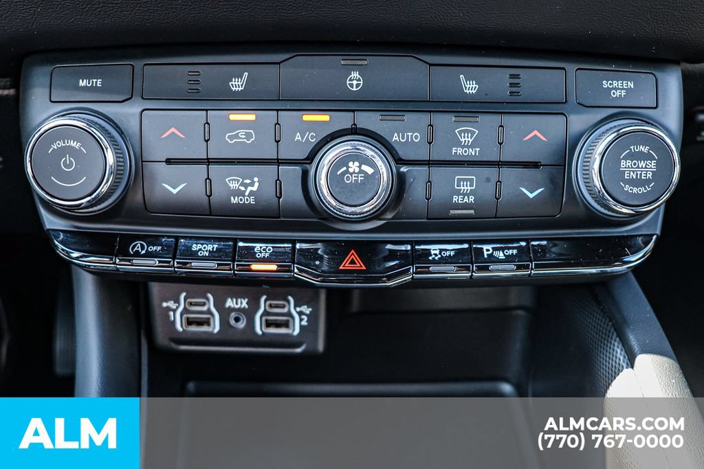Used 2025 Dodge Durango GT RWD image 40