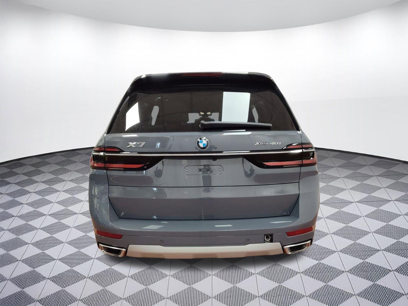 Used 2026 BMW X7 xDrive40i image 9