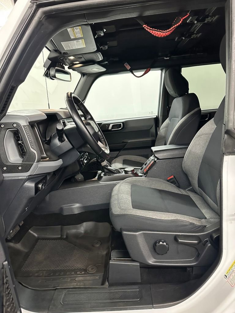 Used 2023 Ford Bronco Big Bend w/ Sasquatch Package AWD/4WD image 11