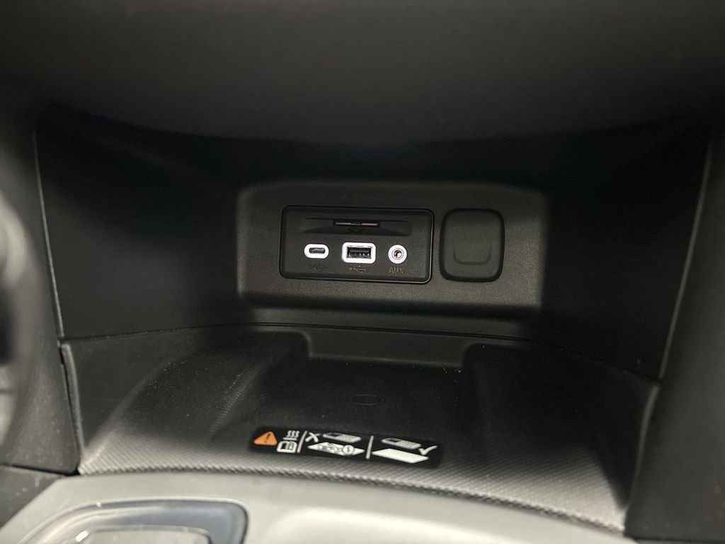 Used 2023 Chevrolet Equinox Premier image 63