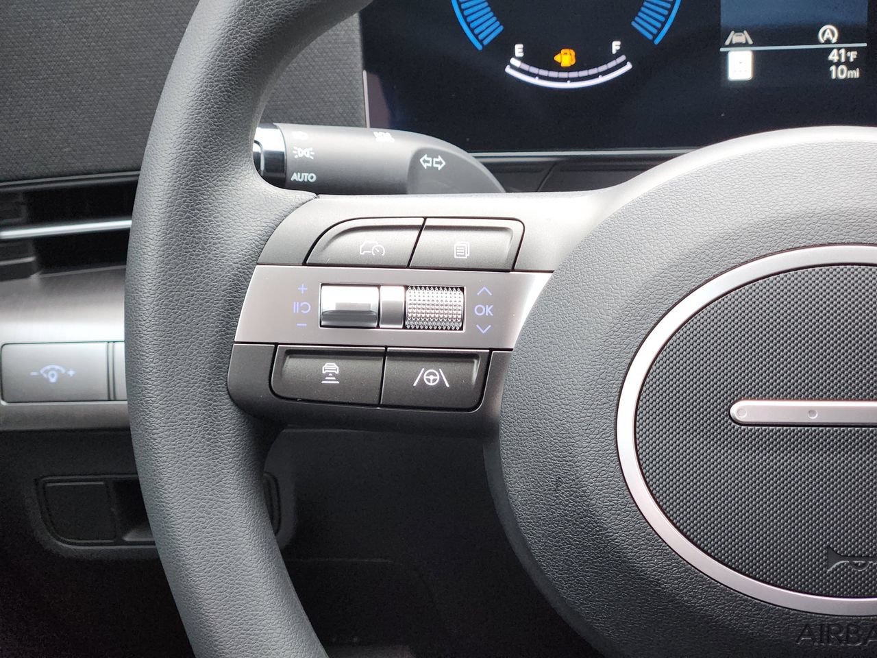 New 2026 Hyundai Kona SE FWD image 25