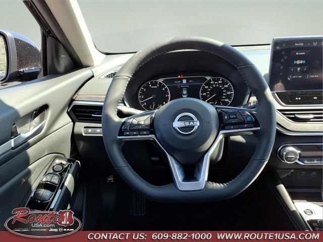 Used 2025 Nissan Altima 2.5 SL FWD image 22
