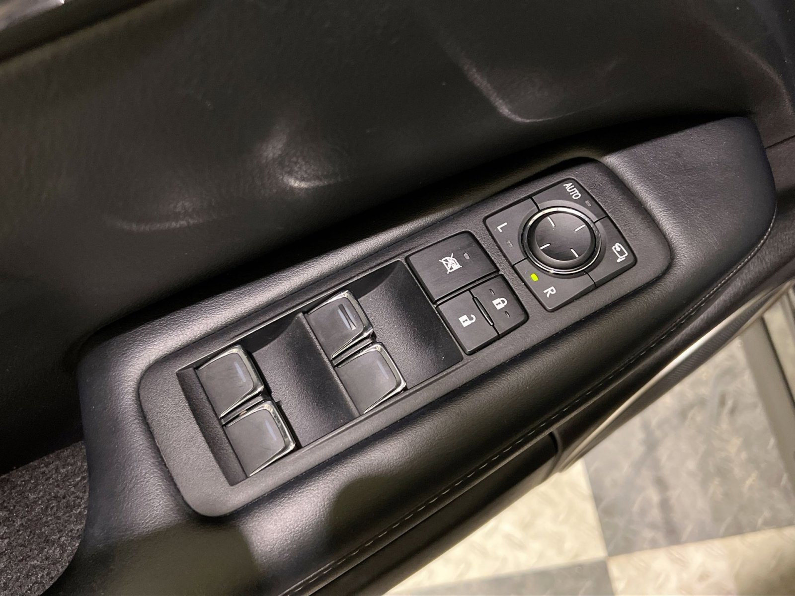 Used 2022 Lexus RX 350 AWD w/ Premium Package image 32