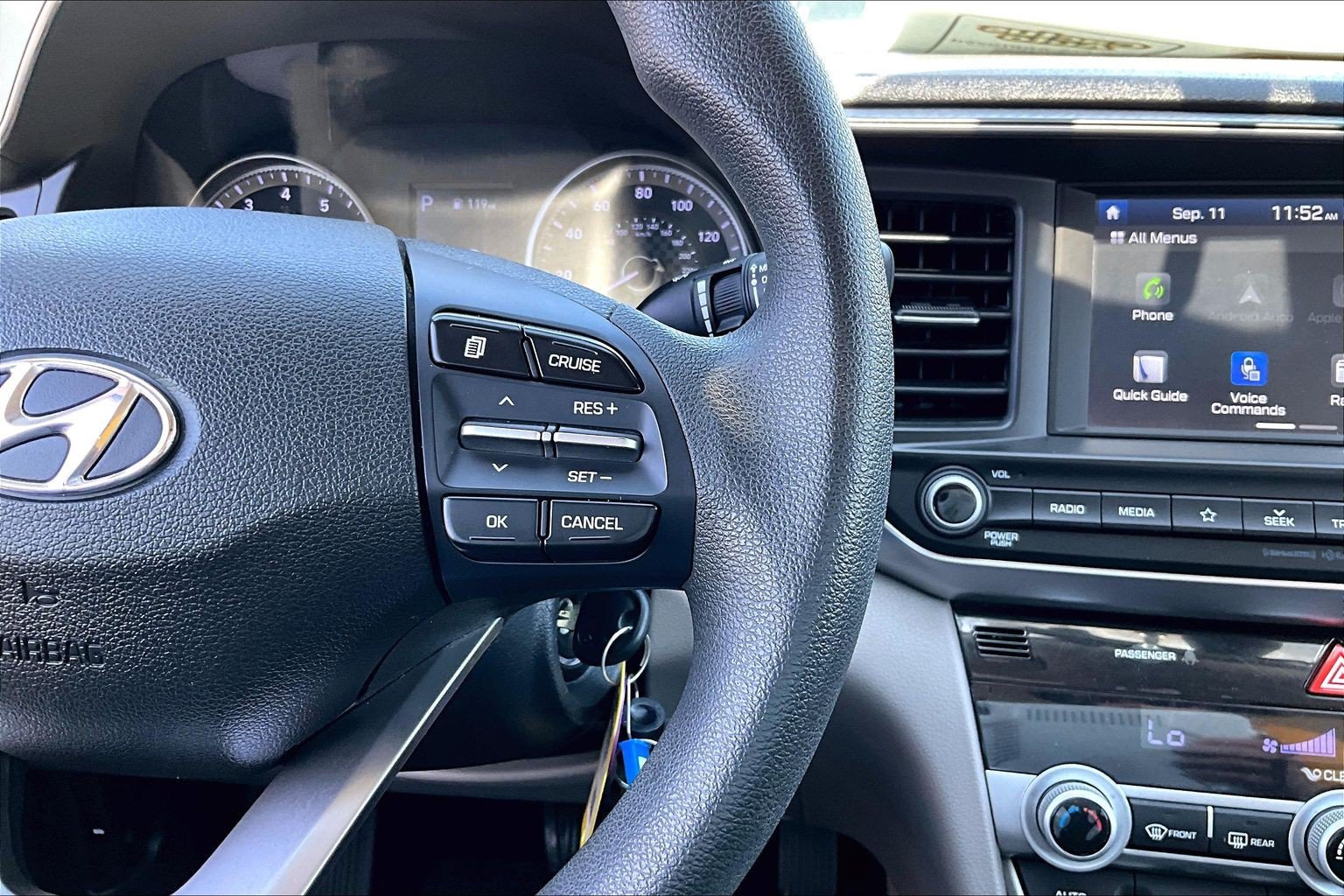 Used 2020 Hyundai Elantra SEL w/ Convenience Package (C2) FWD image 20
