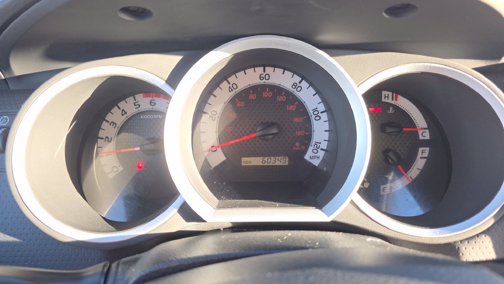 Used 2014 Toyota Tacoma 4x4 Double Cab w/ TRD Sport Package image 18
