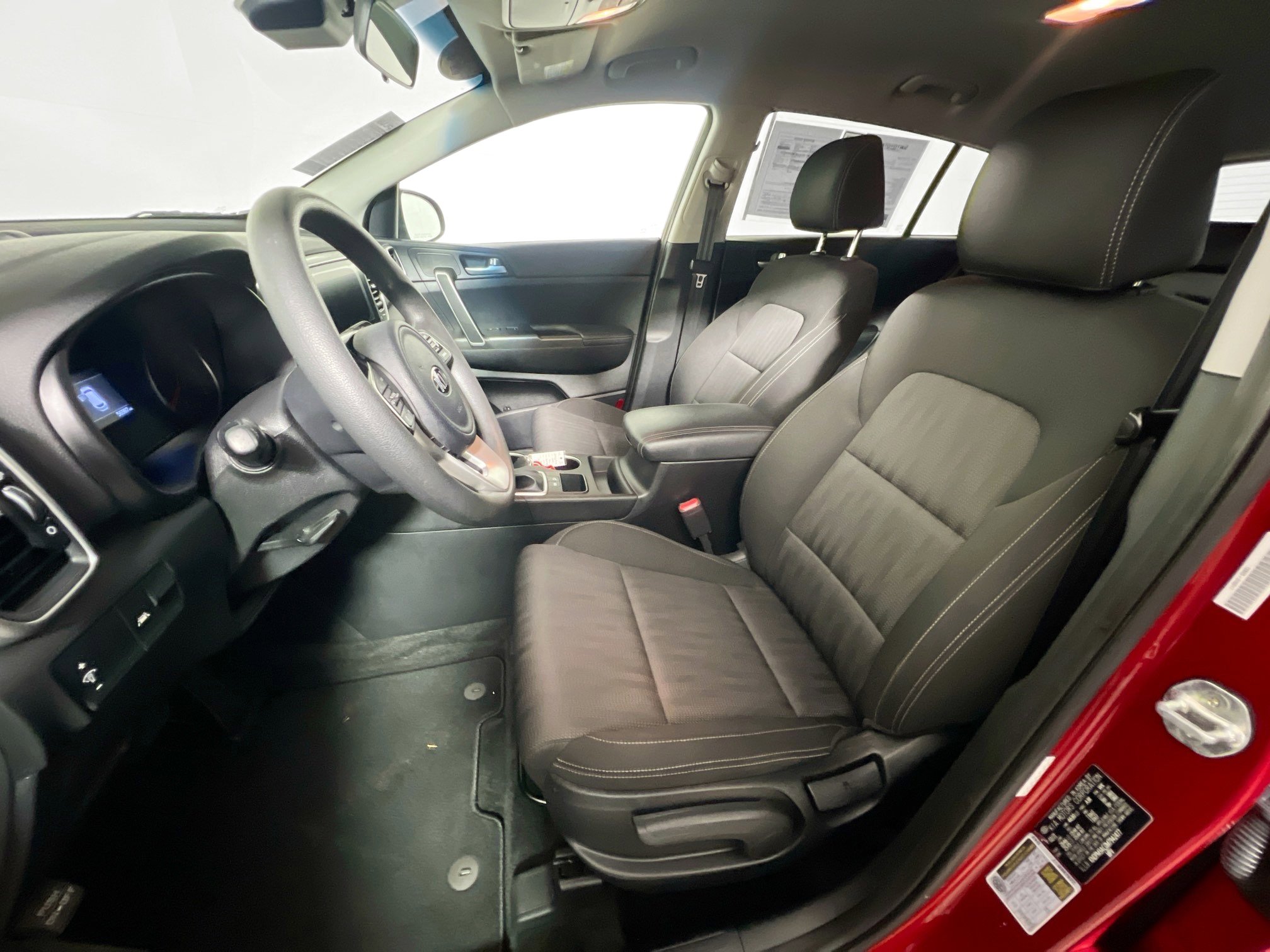 Used 2021 Kia Sportage LX image 12