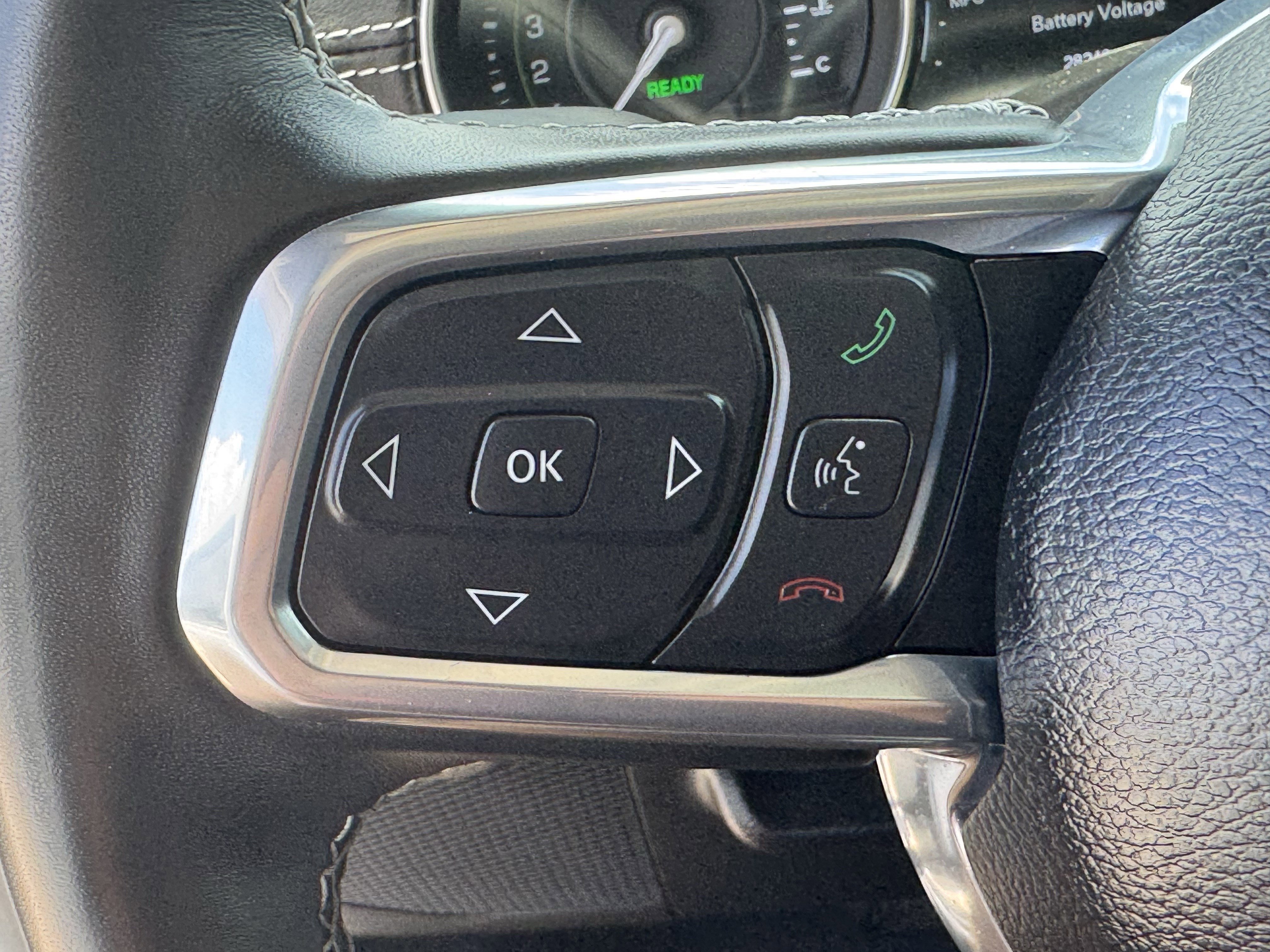 Used 2023 Jeep Wrangler Unlimited Sahara w/ Cold Weather Group AWD/4WD image 24