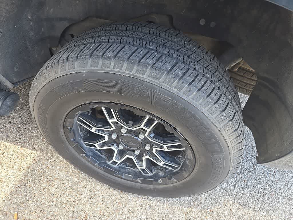 Used 2019 Chevrolet Tahoe LT AWD/4WD image 6