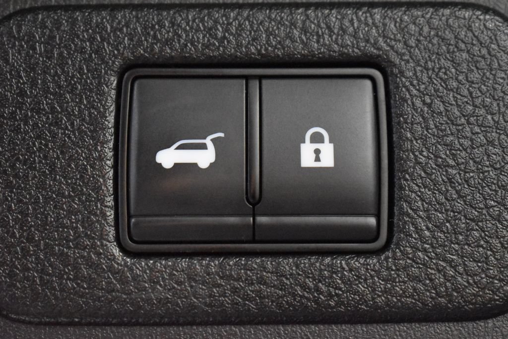 Used 2023 Nissan Armada Platinum w/ Captain's Chairs Package AWD/4WD image 45