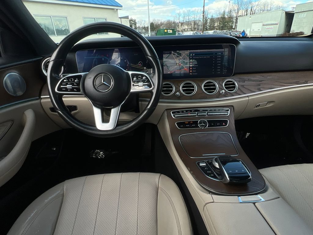 Used 2019 Mercedes-Benz E 300 image 24