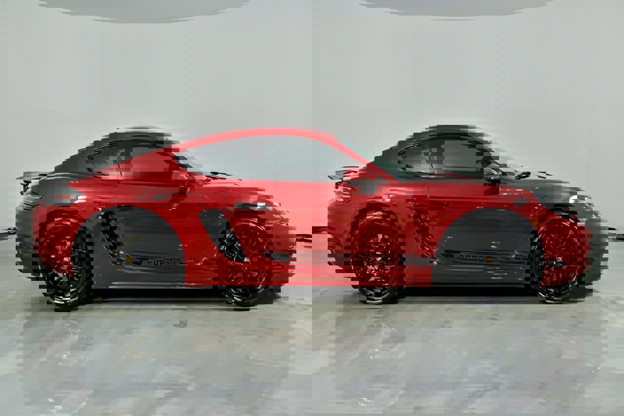 Used 2024 Porsche 718 Cayman image 14