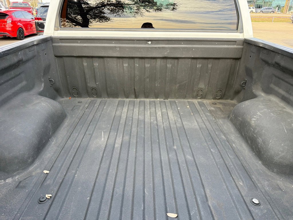 Used 2015 Toyota Tundra SR5 w/ SR5 Upgrade Package image 12