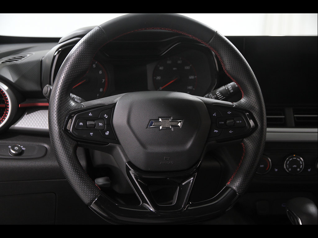 Used 2024 Chevrolet Trax RS w/ Driver Confidence Package FWD image 7