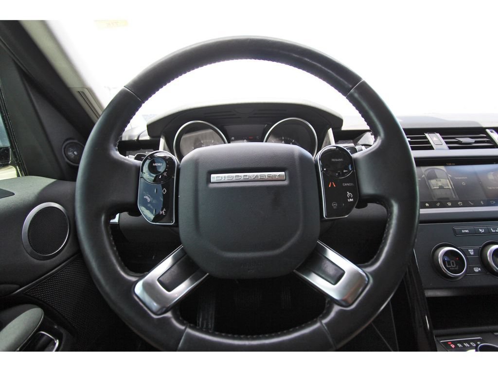 Used 2020 Land Rover Discovery SE AWD/4WD image 13