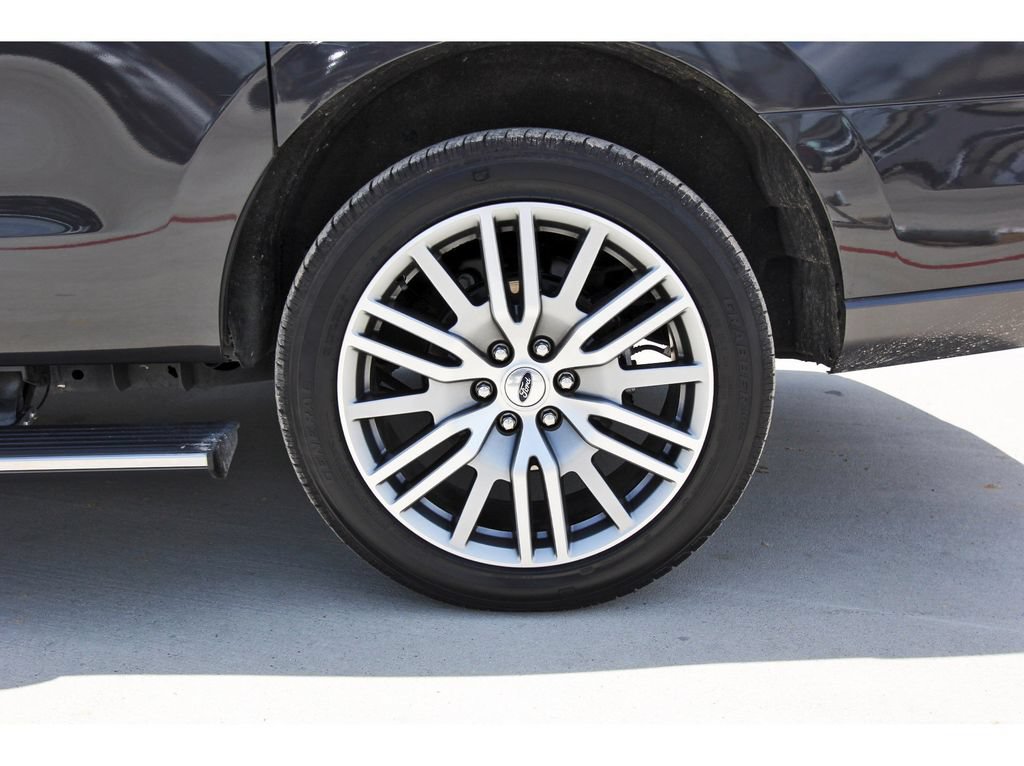 Certified 2022 Ford Expedition Max Limited RWD image 31