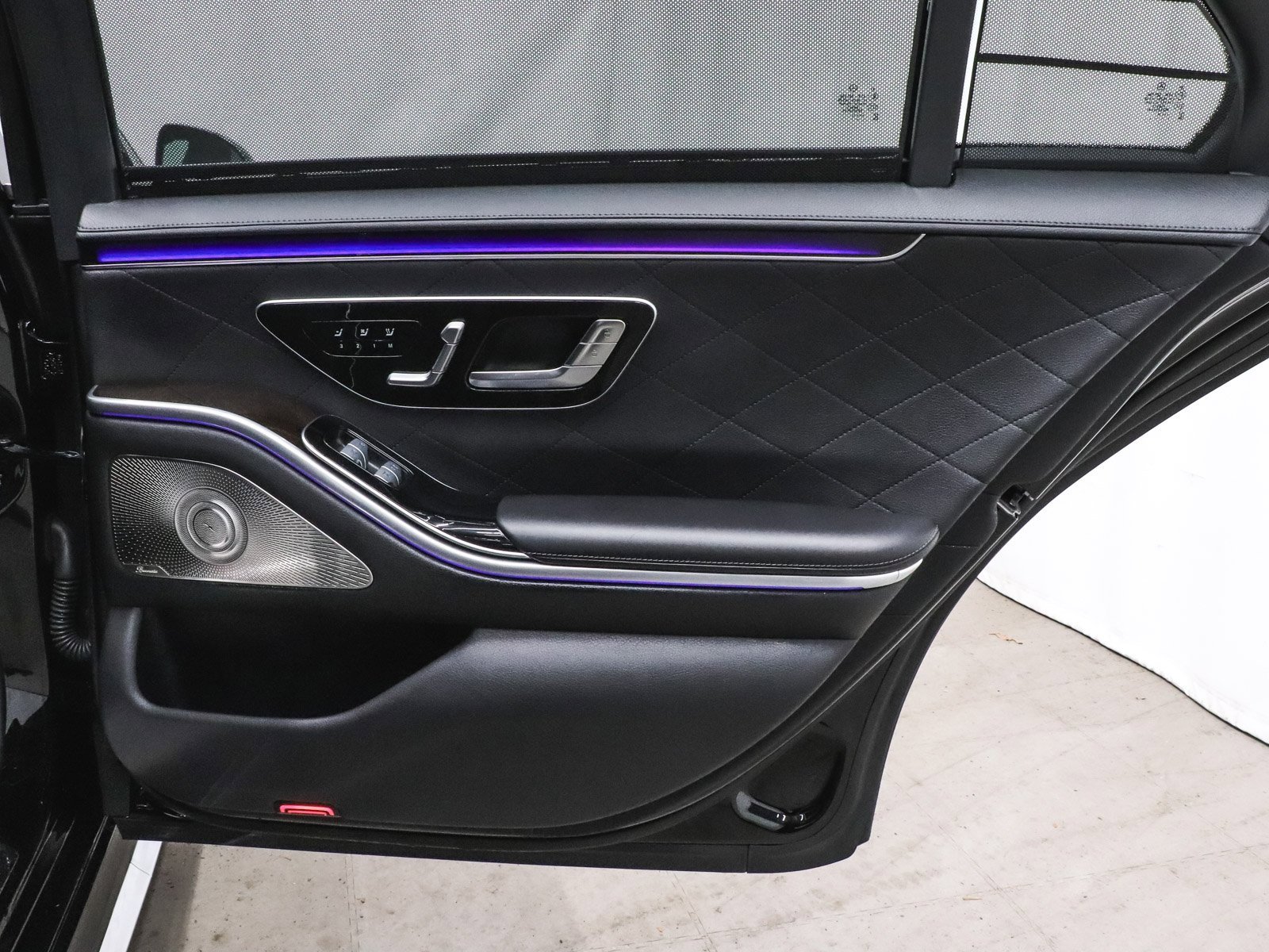 Used 2025 Mercedes-Benz S 580 4MATIC Sedan image 19