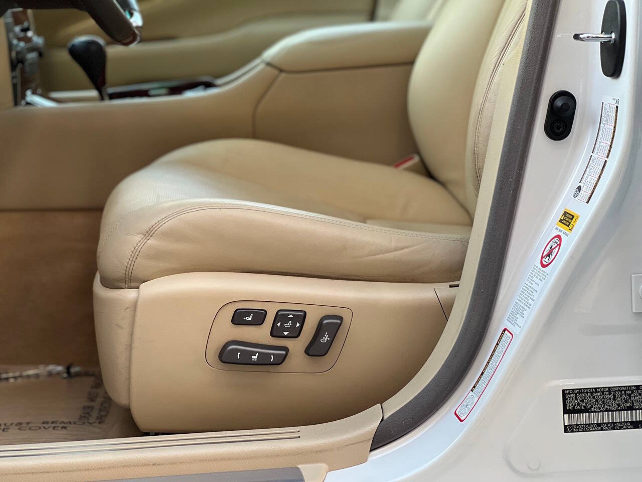 Used 2007 Lexus LS 460 L RWD image 76