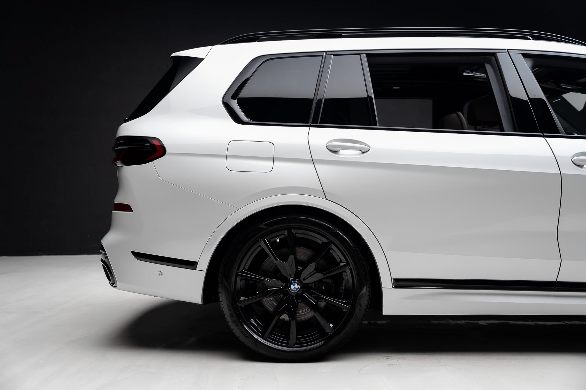 Used 2024 BMW X7 M60i AWD/4WD image 38
