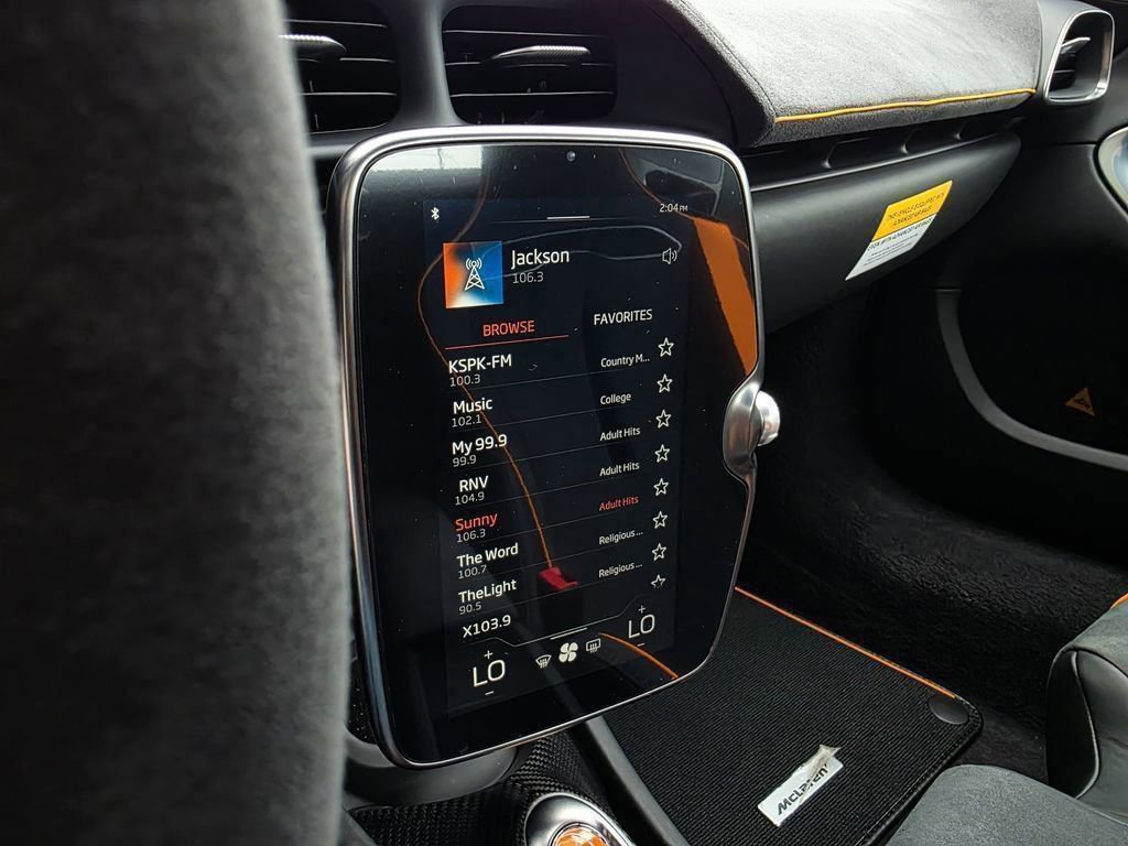 Used 2025 McLaren Artura Spider image 41