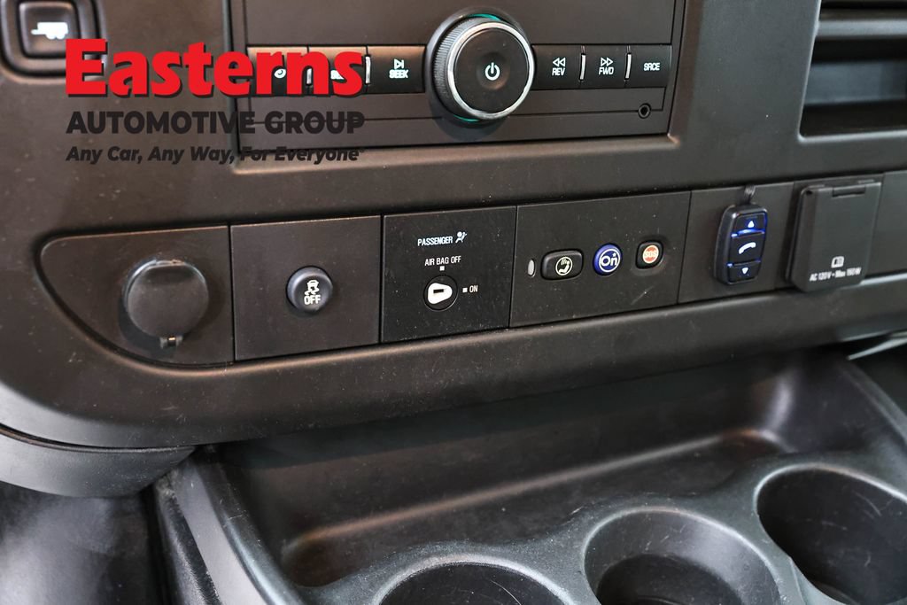 Used 2020 GMC Savana 3500 w/ Driver Convenience Package RWD image 19