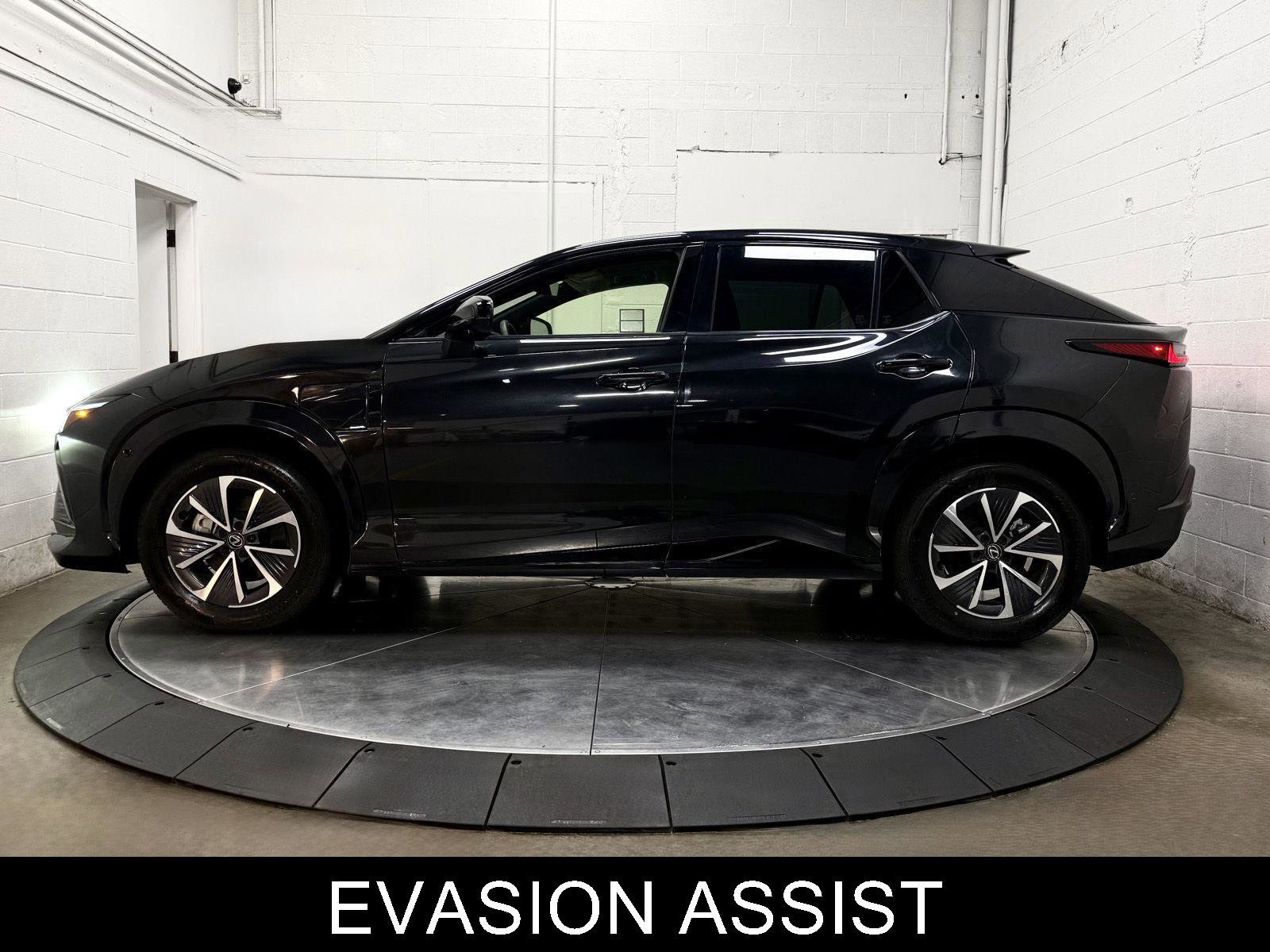 Used 2023 Lexus RZ 450e Premium w/ Technology Package AWD/4WD image 6