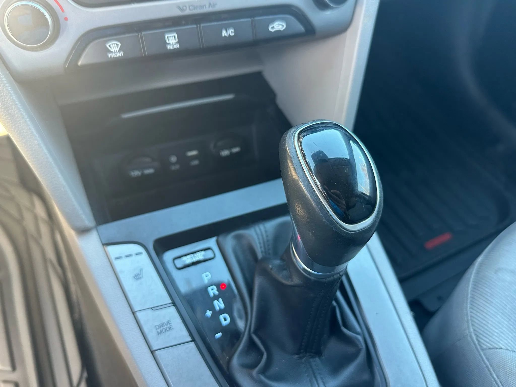 Used 2018 Hyundai Elantra Value Edition image 20