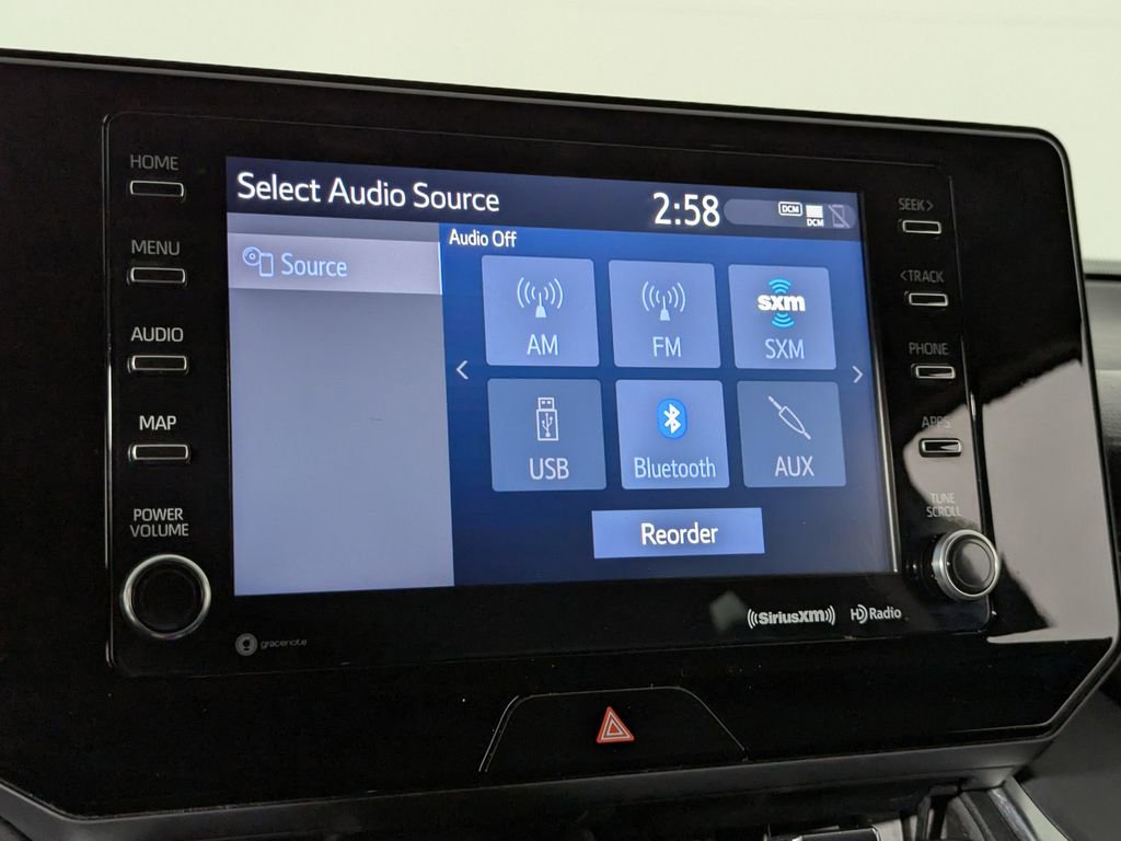 Used 2022 Toyota Venza LE image 34