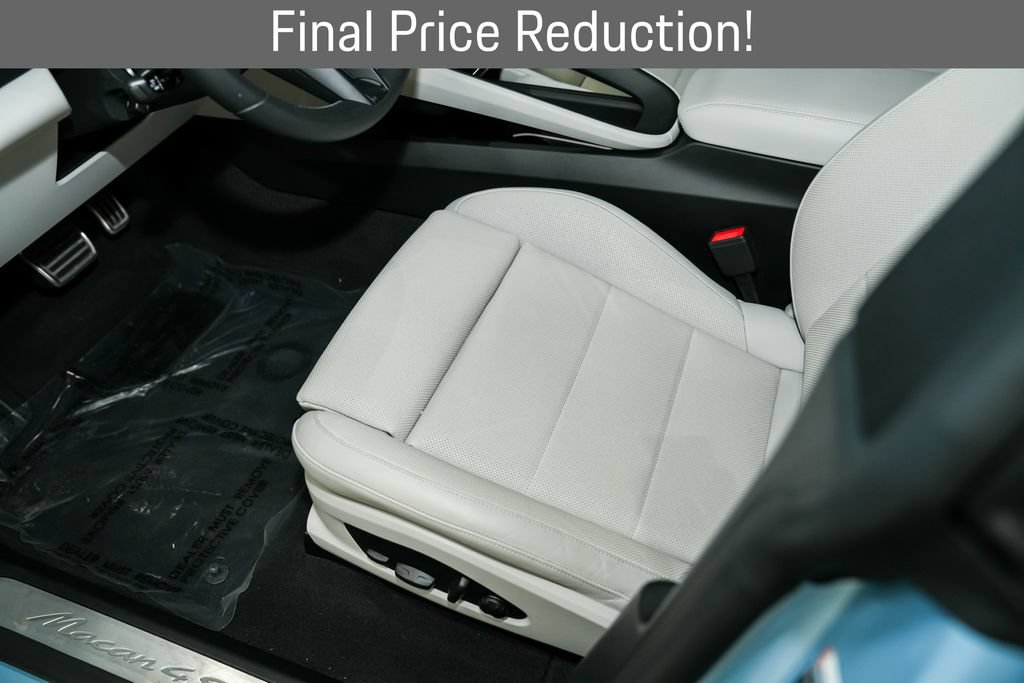Used 2025 Porsche Macan 4S Electric AWD/4WD image 26