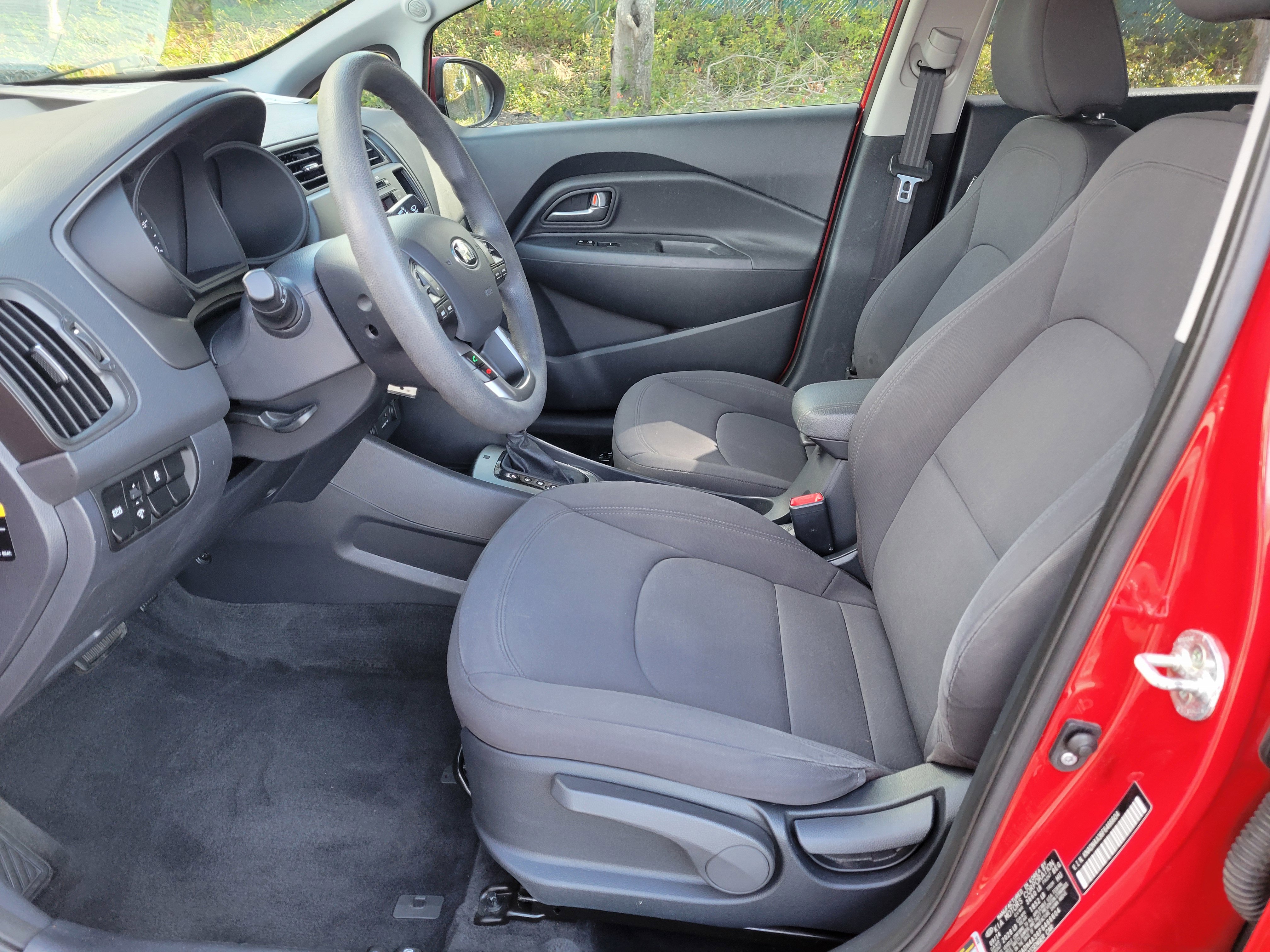 Used 2015 Kia Rio EX image 29