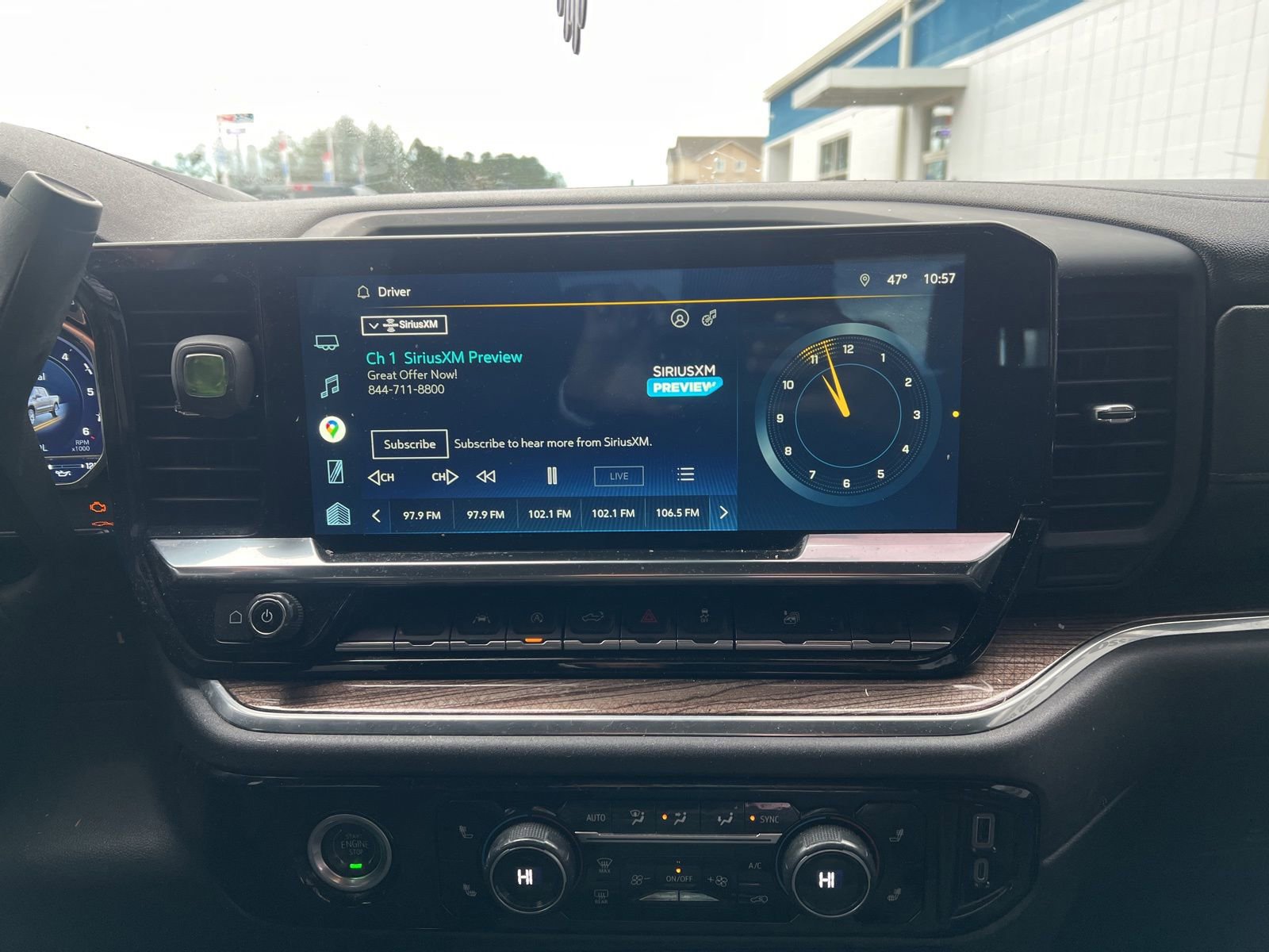 Used 2022 Chevrolet Silverado 1500 LT image 10