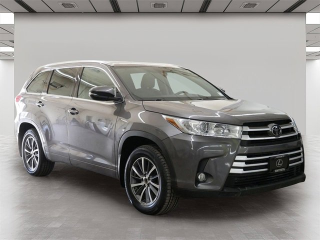 Used 2017 Toyota Highlander XLE