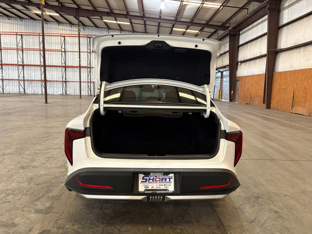 Used 2025 Kia K4 EX image 12