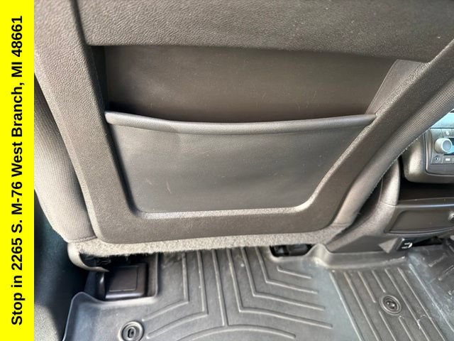 Used 2017 Chevrolet Traverse LT FWD image 19