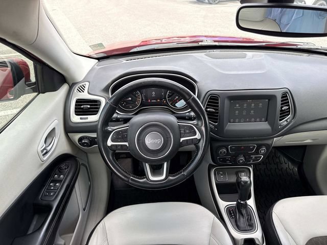 Used 2020 Jeep Compass Latitude FWD image 13