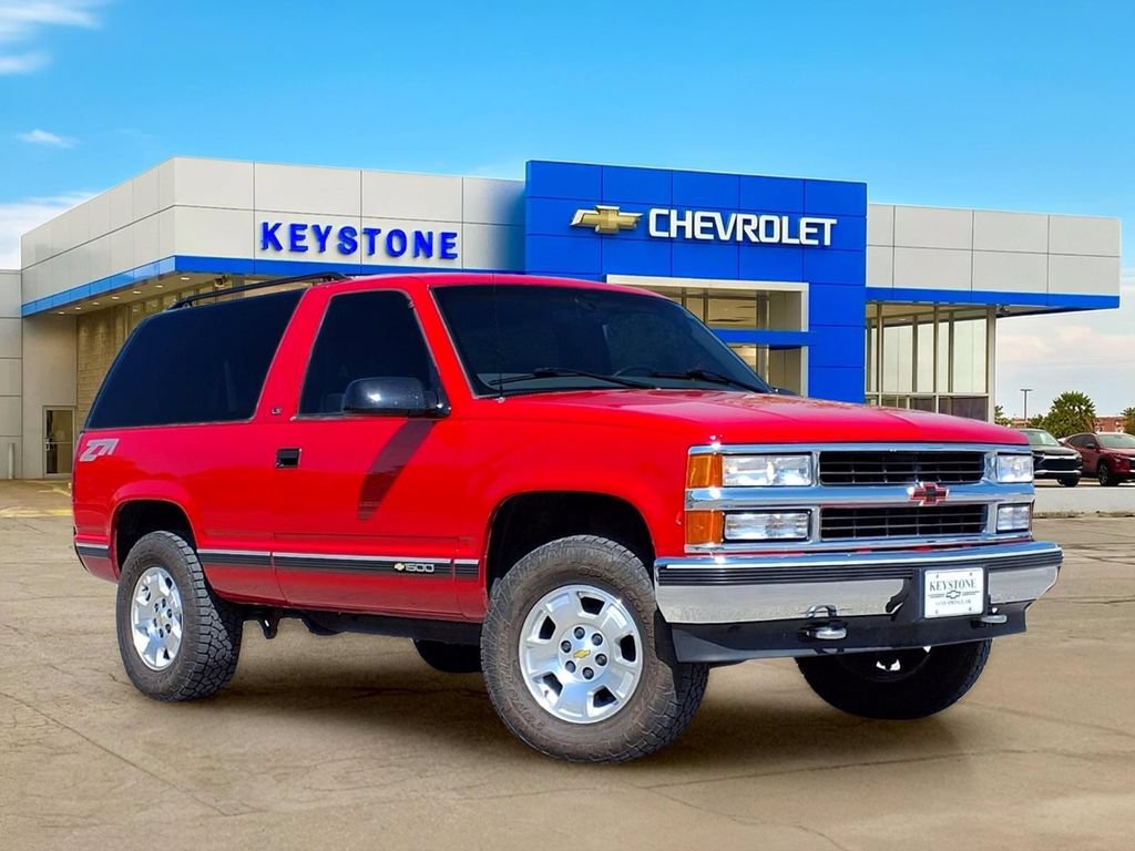 Used 1997 Chevrolet Tahoe 4WD 2-Door w/ Preferred Equipment Group 2 image 1