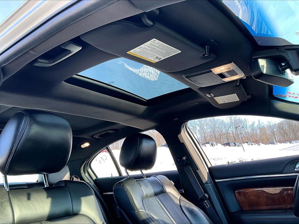 Used 2013 Lincoln MKS AWD image 19