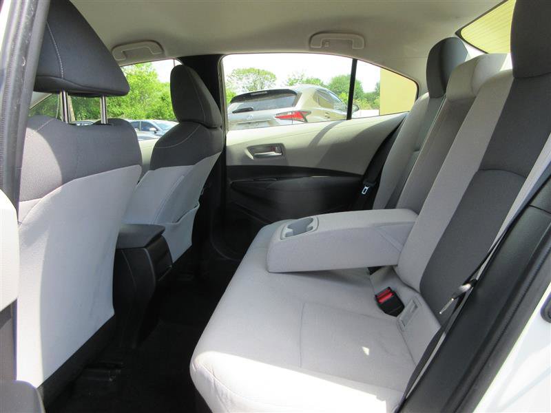 Used 2021 Toyota Corolla LE FWD image 19
