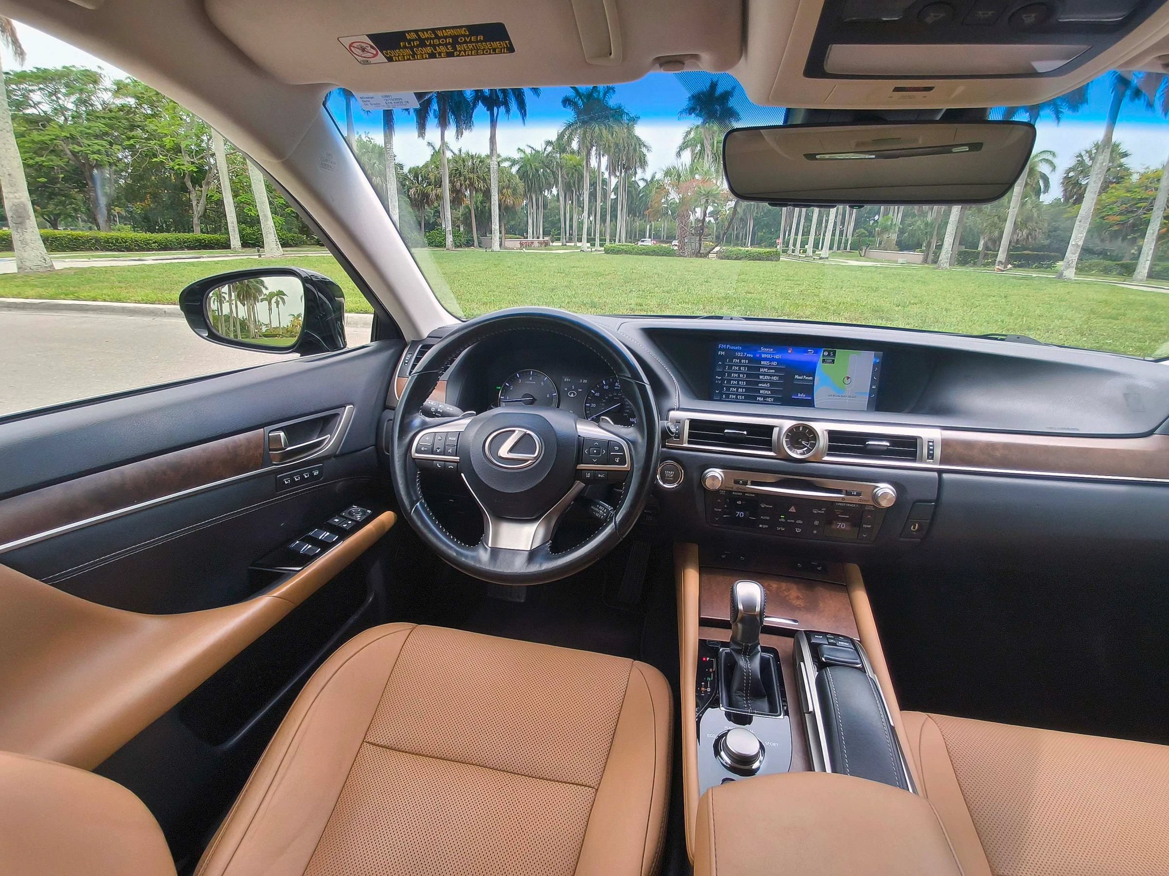 Used 2017 Lexus GS 350 w/ Preferred Accessory Package RWD image 11