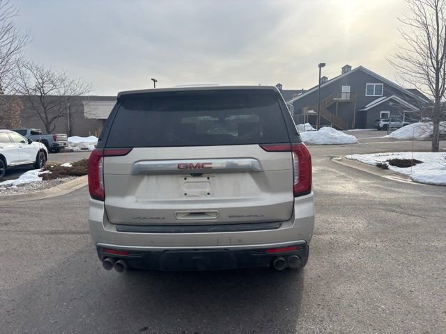 Used 2021 GMC Yukon Denali w/ Denali Premium Package image 7