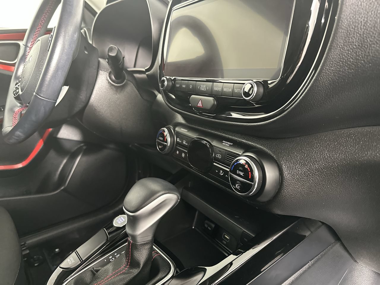 Certified 2025 Kia Soul GT-Line FWD image 16