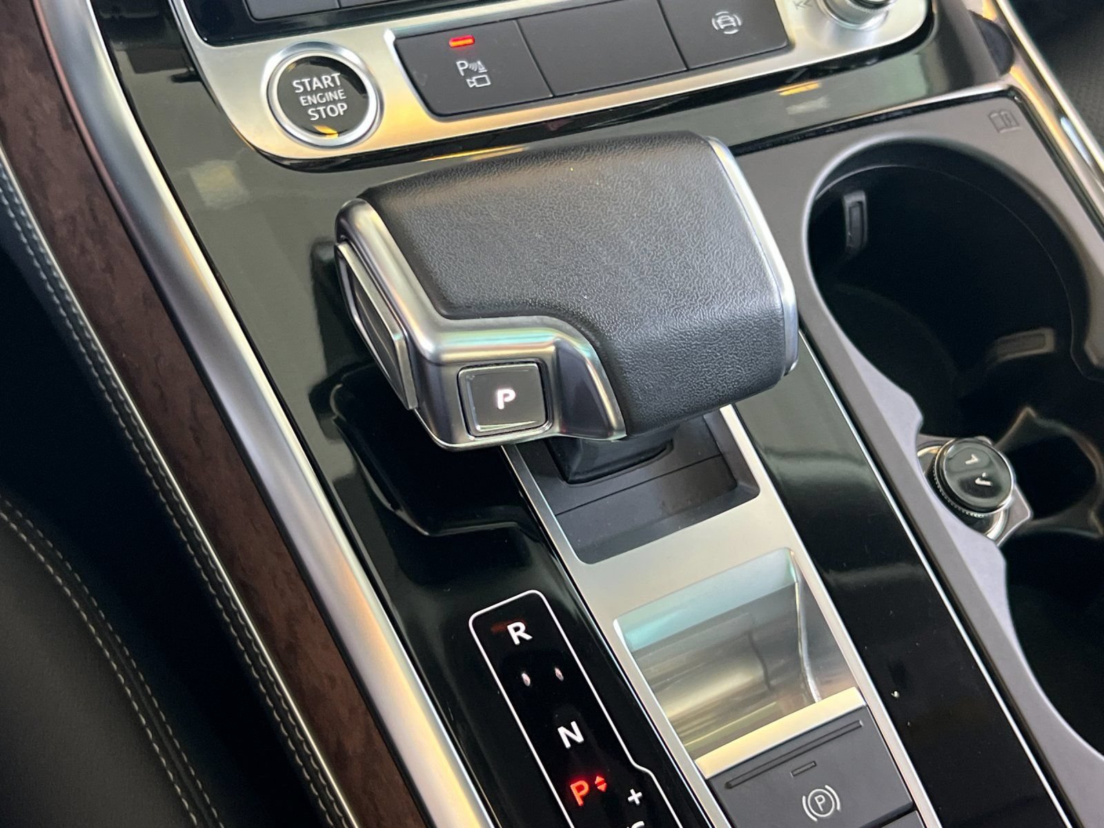 Used 2023 Audi Q8 Premium Plus w/ Premium Plus Package AWD/4WD image 22