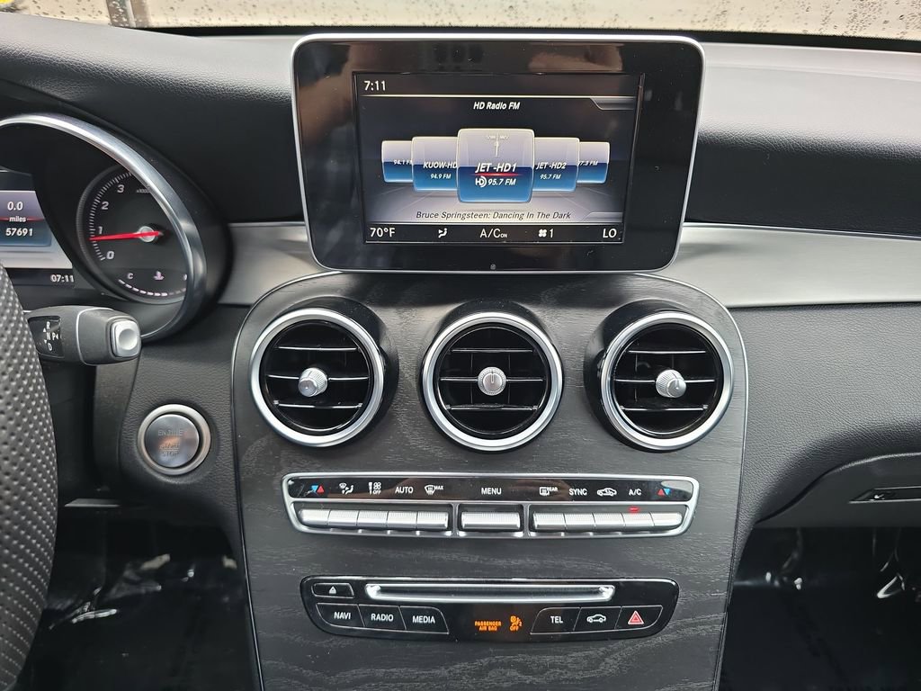 Used 2019 Mercedes-Benz GLC 300 4MATIC image 14