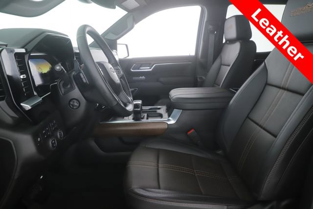 Used 2026 Chevrolet Silverado 1500 High Country w/ Midnight Edition image 16