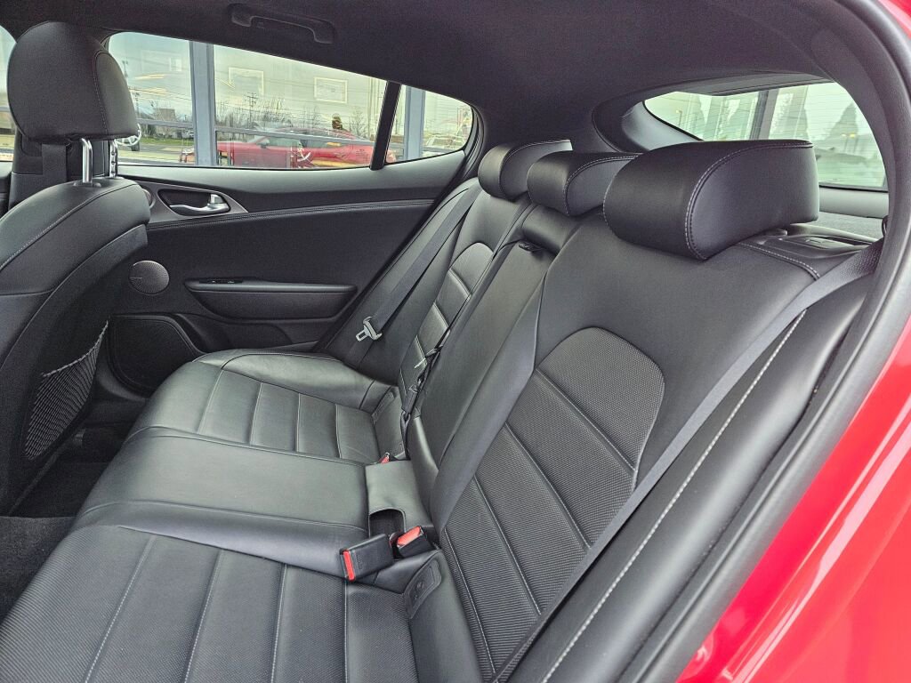 Used 2020 Kia Stinger GT2 image 14