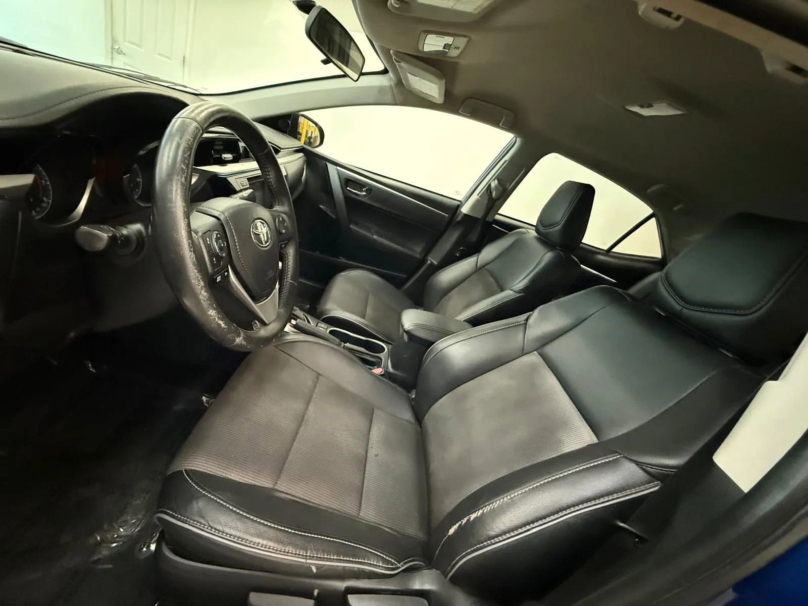 Used 2016 Toyota Corolla S FWD image 25