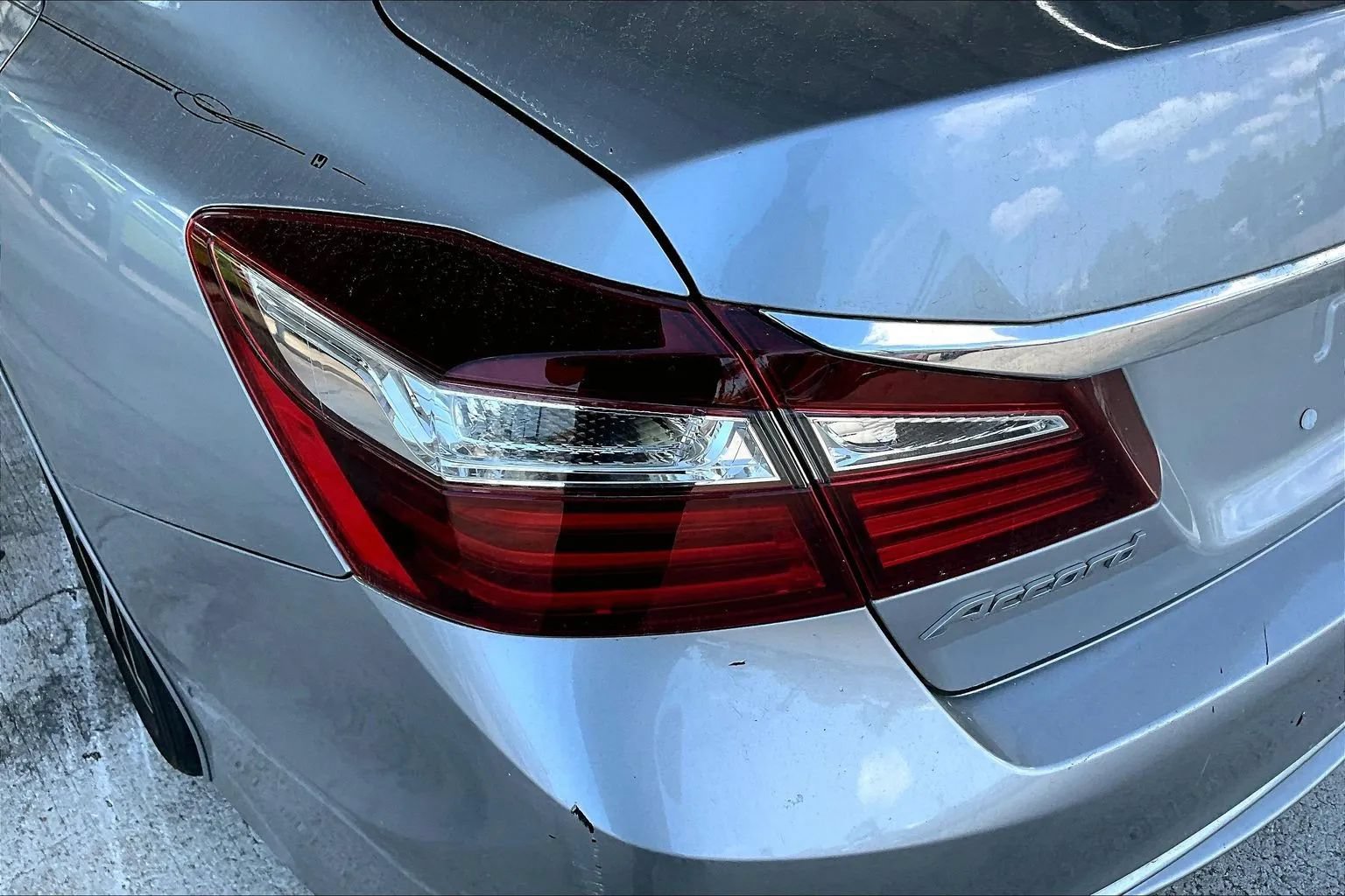 Used 2017 Honda Accord EX-L image 20