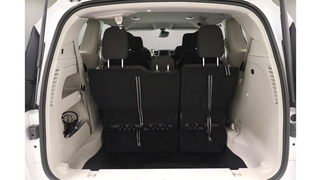 Certified 2023 Chrysler Voyager LX FWD image 20