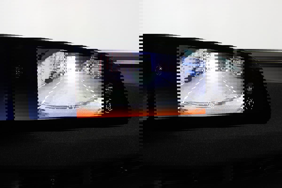 Used 2024 Lucid Air Pure image 23