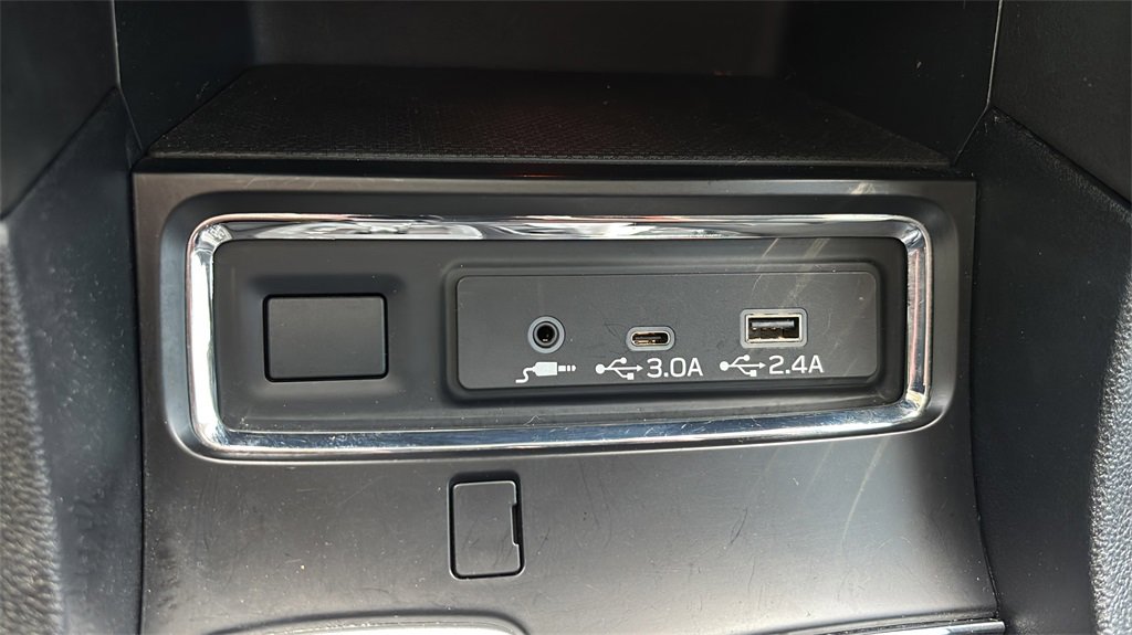 Used 2023 Subaru Ascent Premium w/ Convenience Package image 25