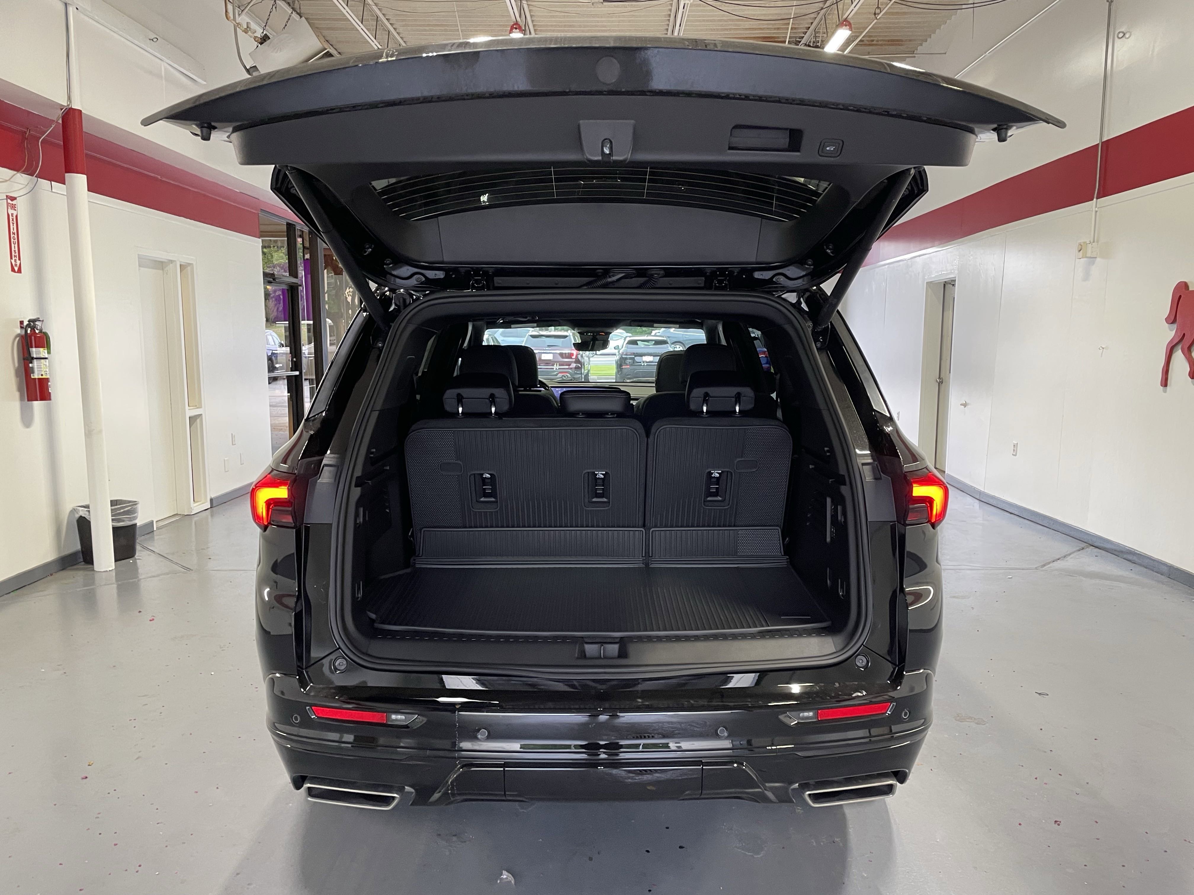 New 2026 Buick Enclave Sport Touring w/ Super Cruise Package image 8